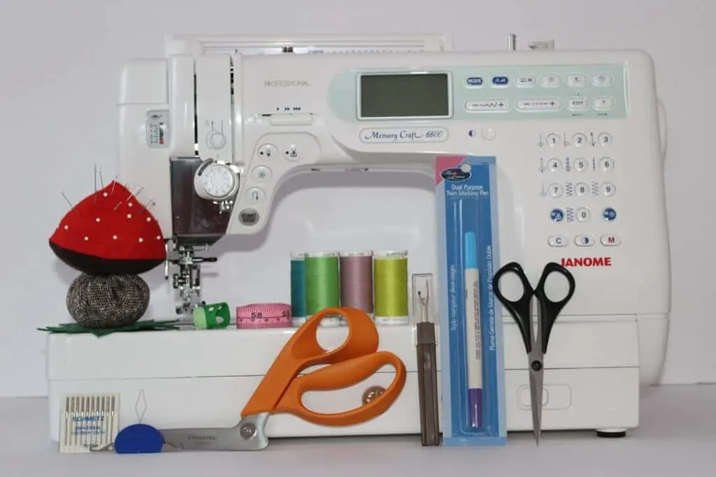 Essential Sewing Tools for Beginners