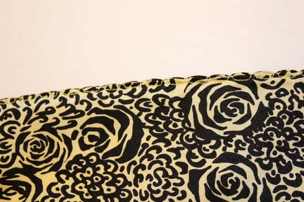seams for silk fabric