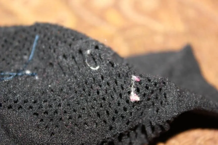 How to prevent fabric pilling and get lint off clothes