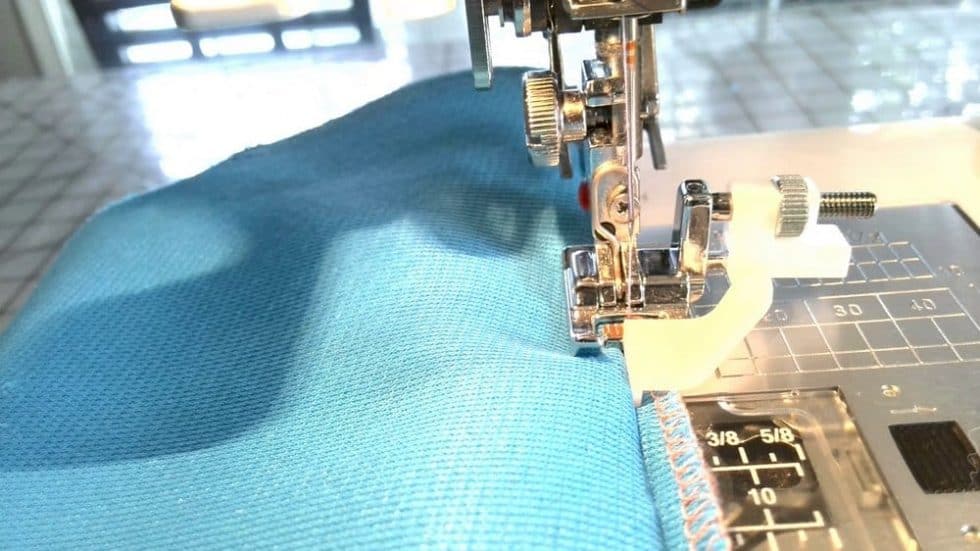 Blind hem foot How to sew an invisible hem with a sewing machine