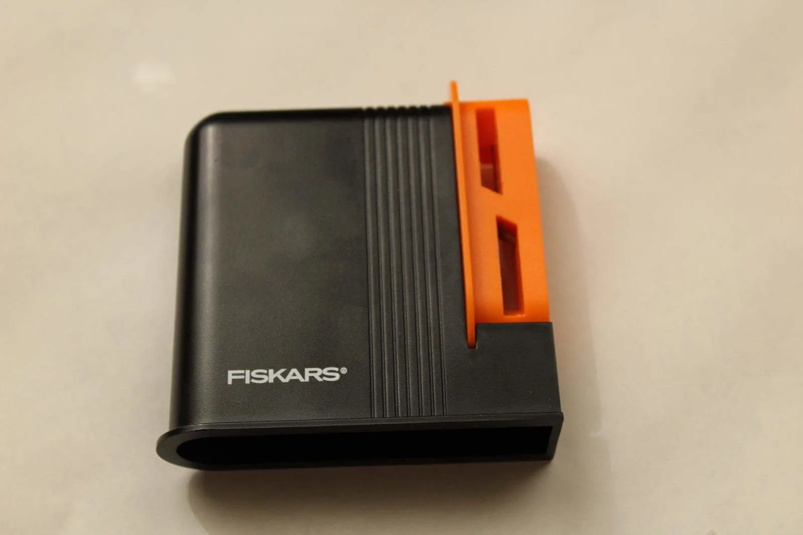 Review: Fiskars Desktop Scissors Sharpener - Sew Wrong