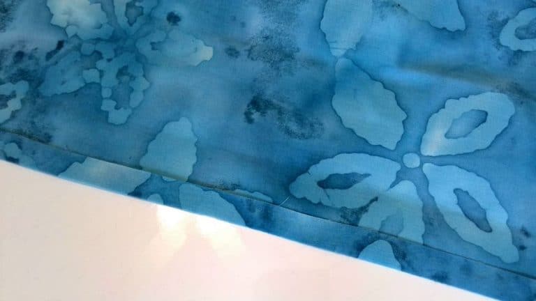 Invisible stitch on sewing machine