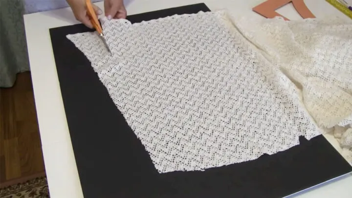 cutting fabric straight using design on fabric