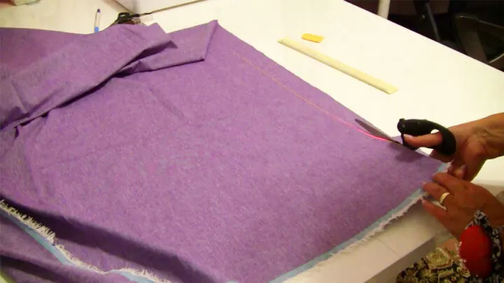 Beginners Guide to Cutting Fabric. Straight & Curved Cuts