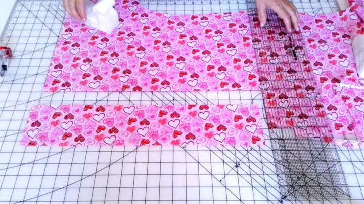 Cutting fabric for a DIY scrunchie