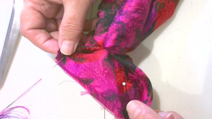 scrunchie with zipper sewing