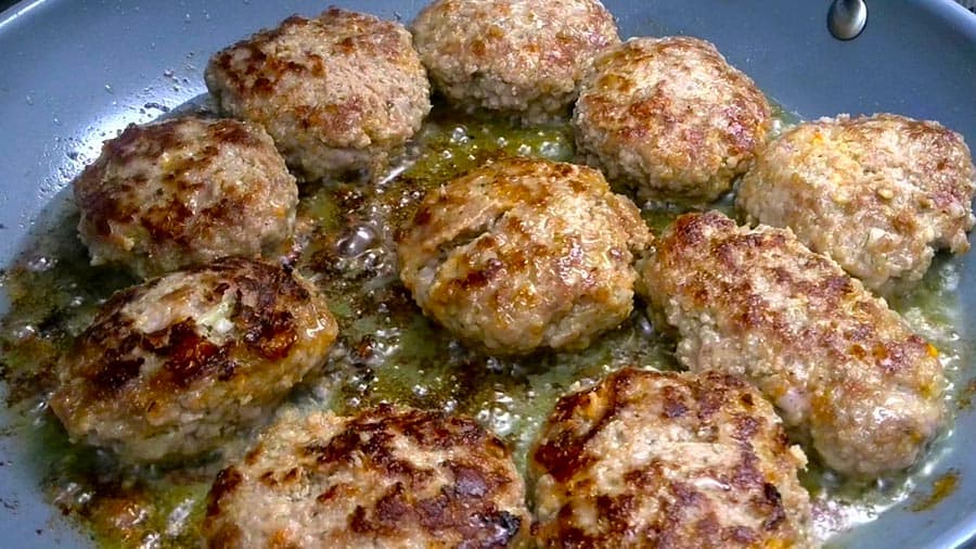 Russian meat patties kotleti (aka kotletki)