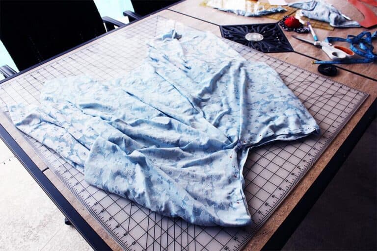 How to sew a dress without a pattern {make this stylish, flattering, and fun dress in 30 minutes}