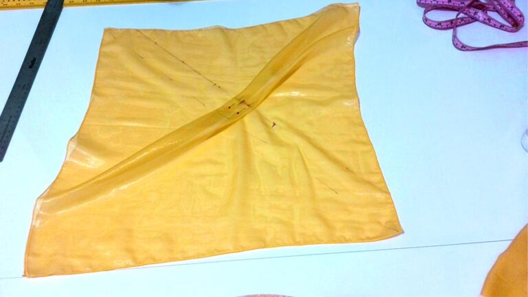 Aurora Flutter Sleeve -Rust main image 1