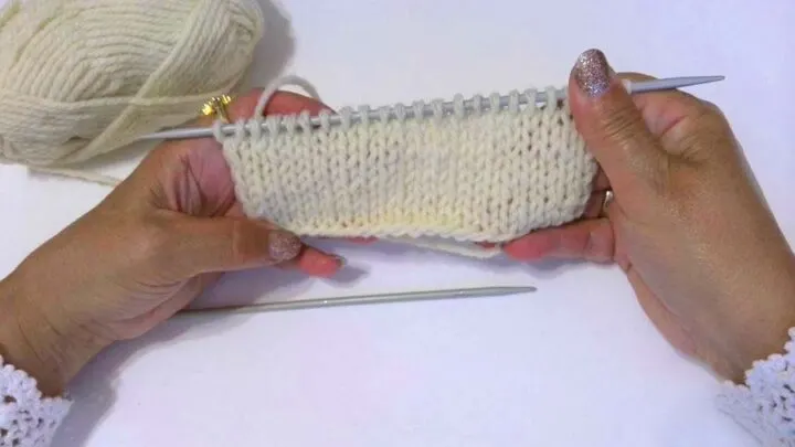 rows of knit stitches