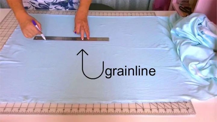 grainline is parallel to selvages
