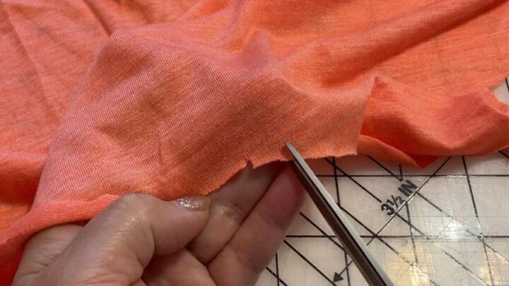how to make notches in knit fabric