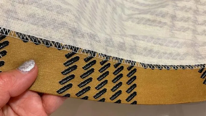 3 thread 1 needle overlock stitch for sewing hem