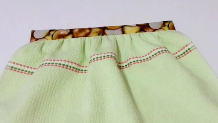 Sew the short sides of the rectangle on your sewing machine, seam allowances are ⅝ “