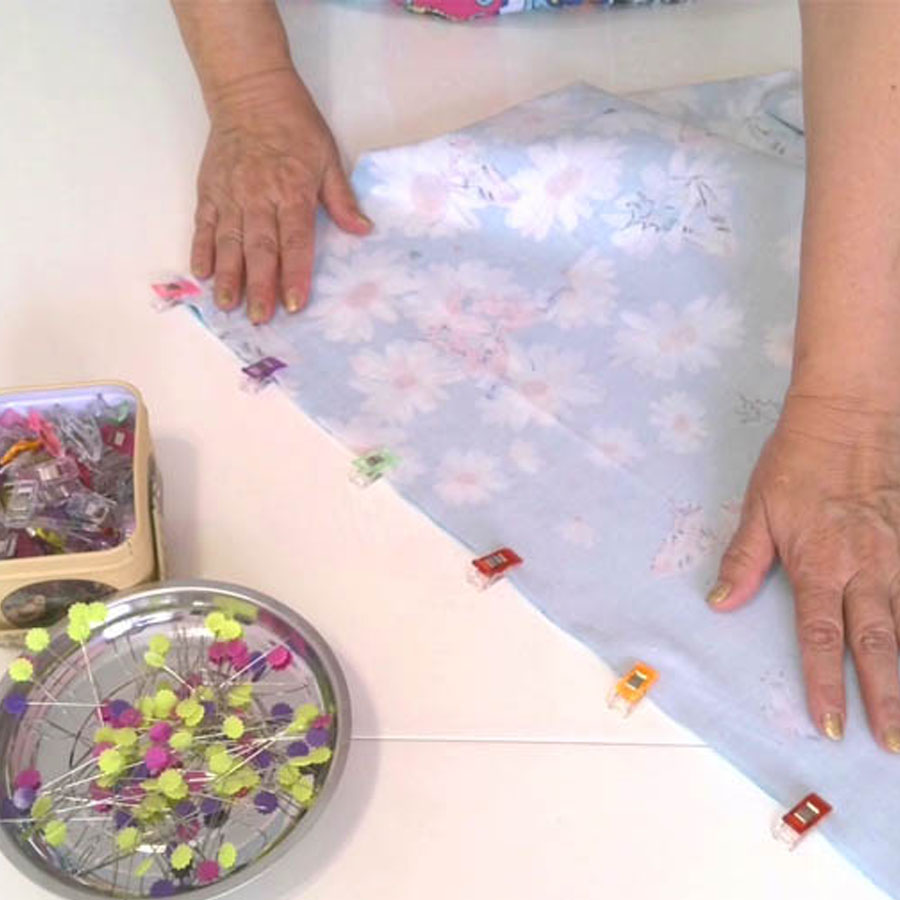 How to make a gathered skirt with an elastic waist without a pattern
