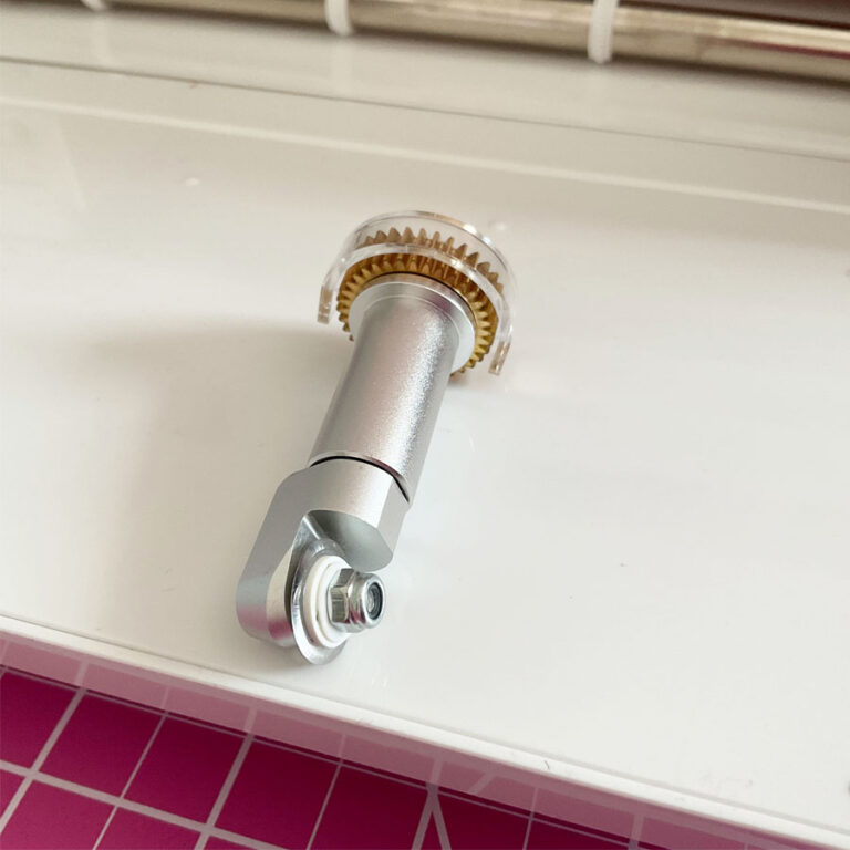 How to cut fabric for quilting with modern fabric cutting machines