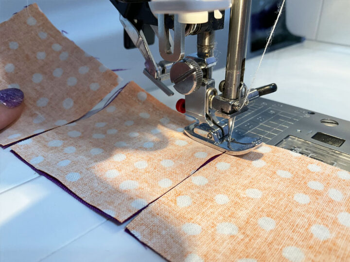 sew the squares without cutting the threads