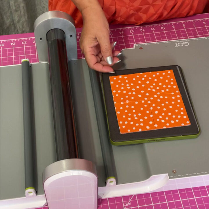 use Accuquilt Go fabric cutter to cut squares