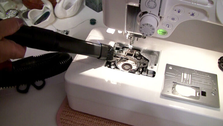 how to clean sewing machine