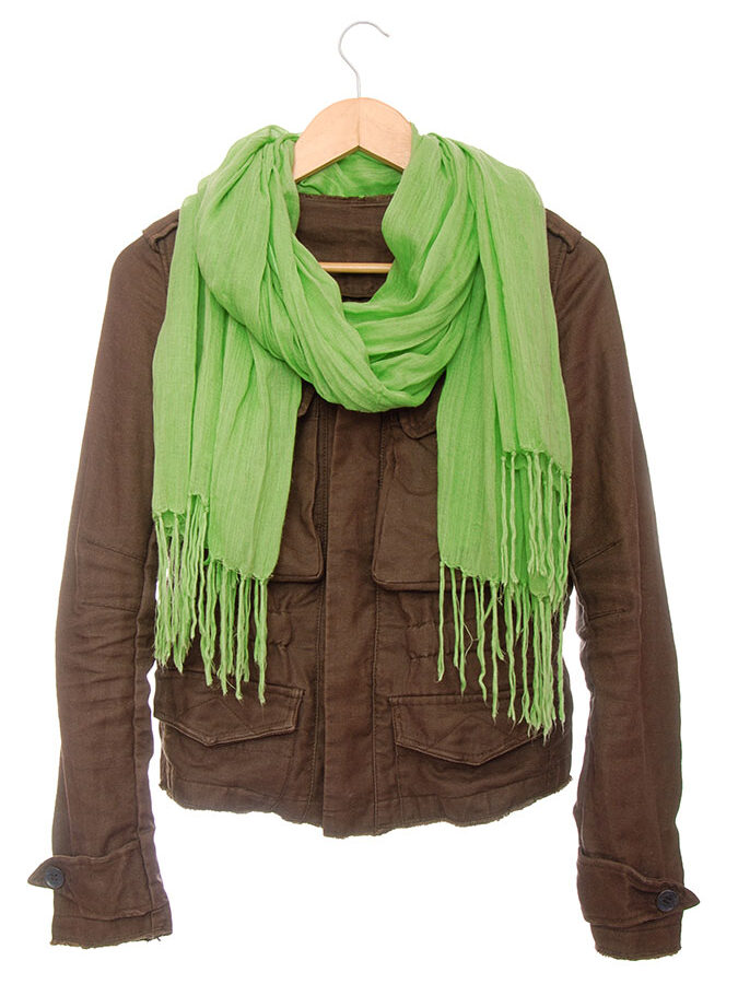 Discover the Many Ways to Combine Green and Brown in Fashion