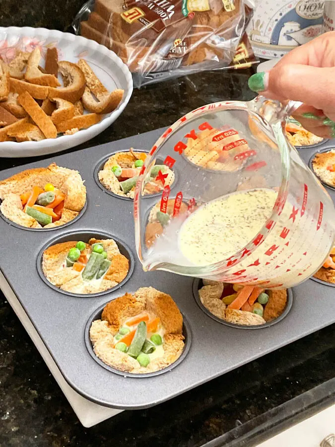 pour egg mixture on the veggie