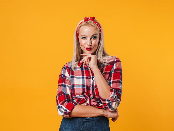 woman with thin hair wearing a headband