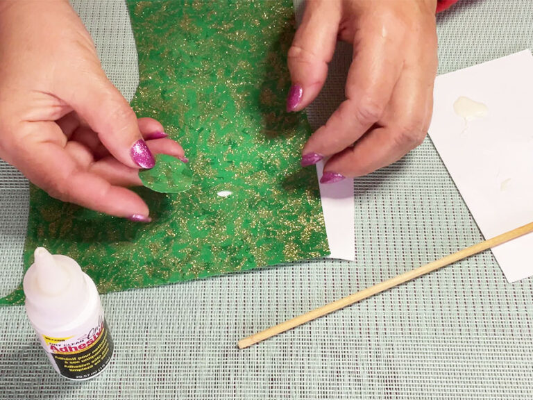 How to Use Fabric Glue an Essential Guide for All Skill Levels