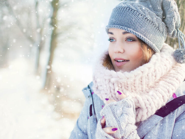 woman wearing a cuffed beanie