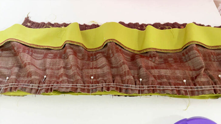 Line up those gathered edges with the tier above