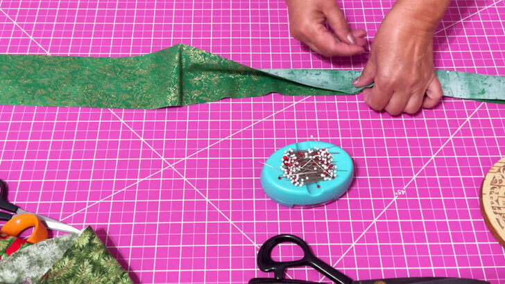 I added a green and gold fabric strip down the middle