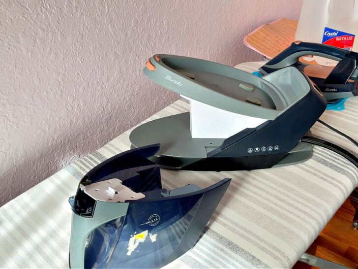 The Sundu iron has a 1.5L Detachable Water Tank