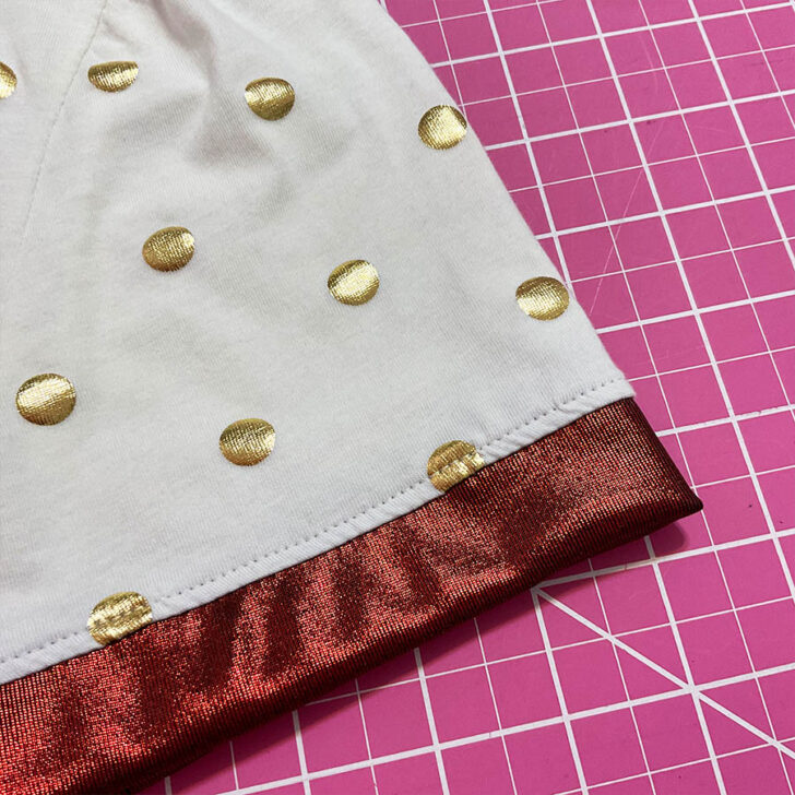 Adding a decorative knit band
