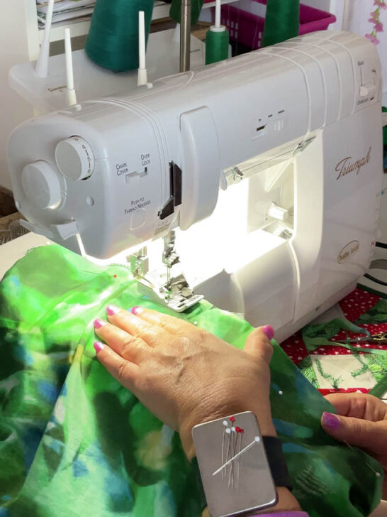 Guiding fabric evenly