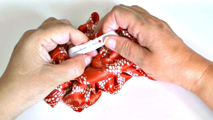sew ends of elastic together
