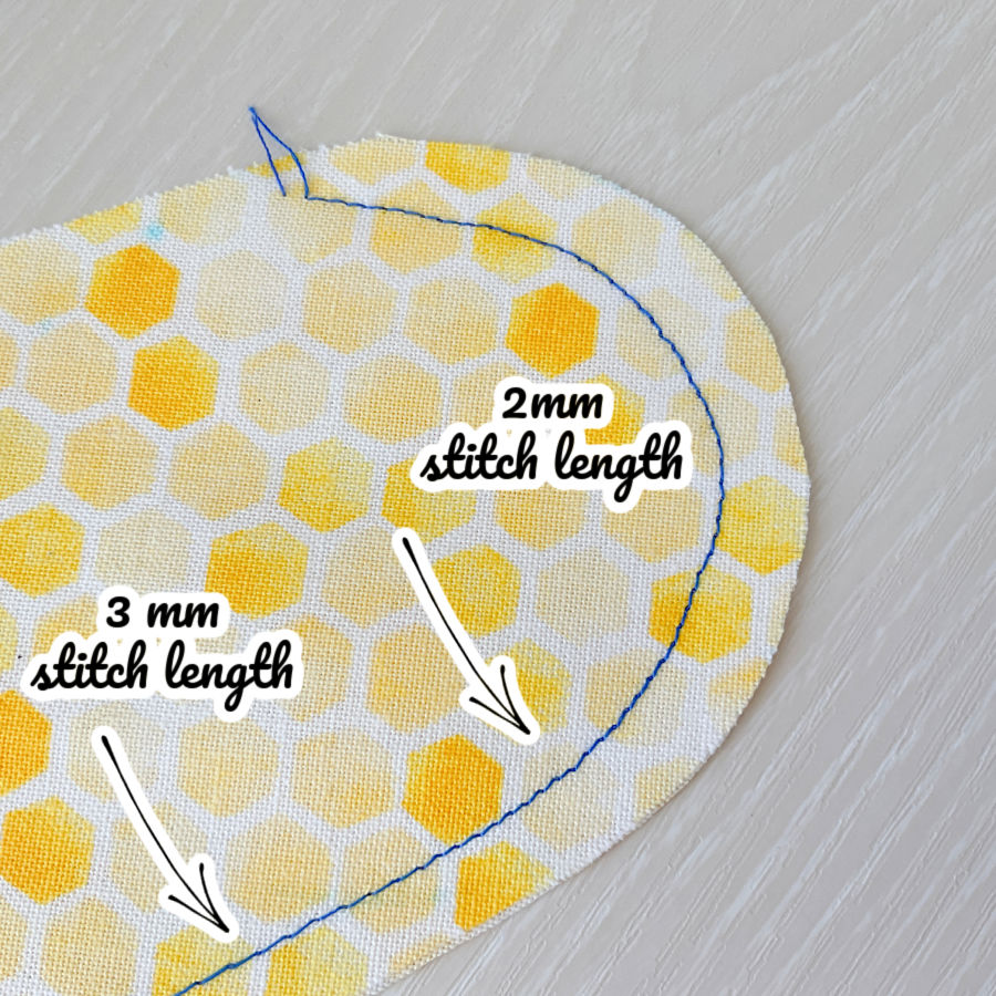 image showing the shortening of the stitch length on the curve from 3mm to 2mm