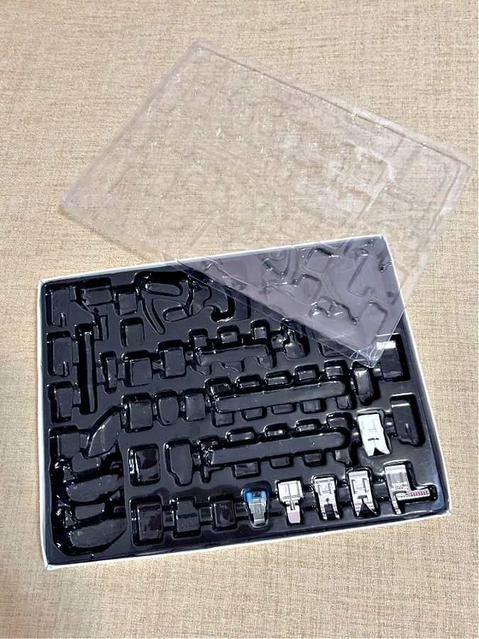 image of a broken low quality storage case which came with a set of feet bundled together