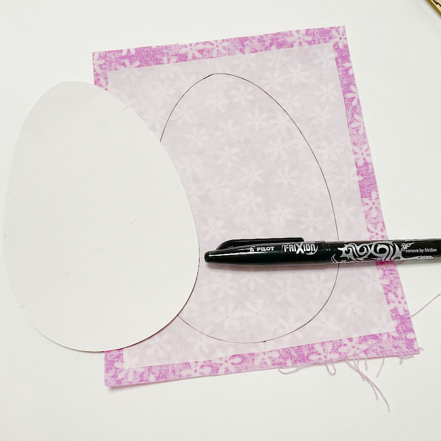 the egg shape is traced on the fusible interfacing piece using a frixion poen