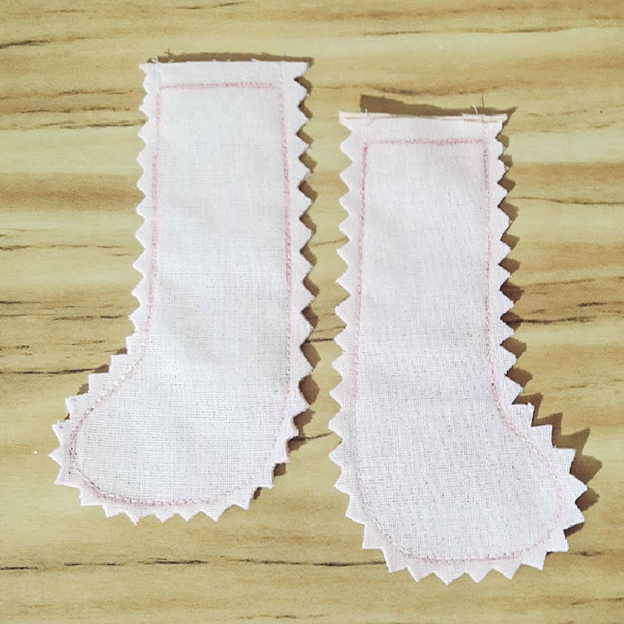 curved seams where the seam allowance has notches created with pinking shears