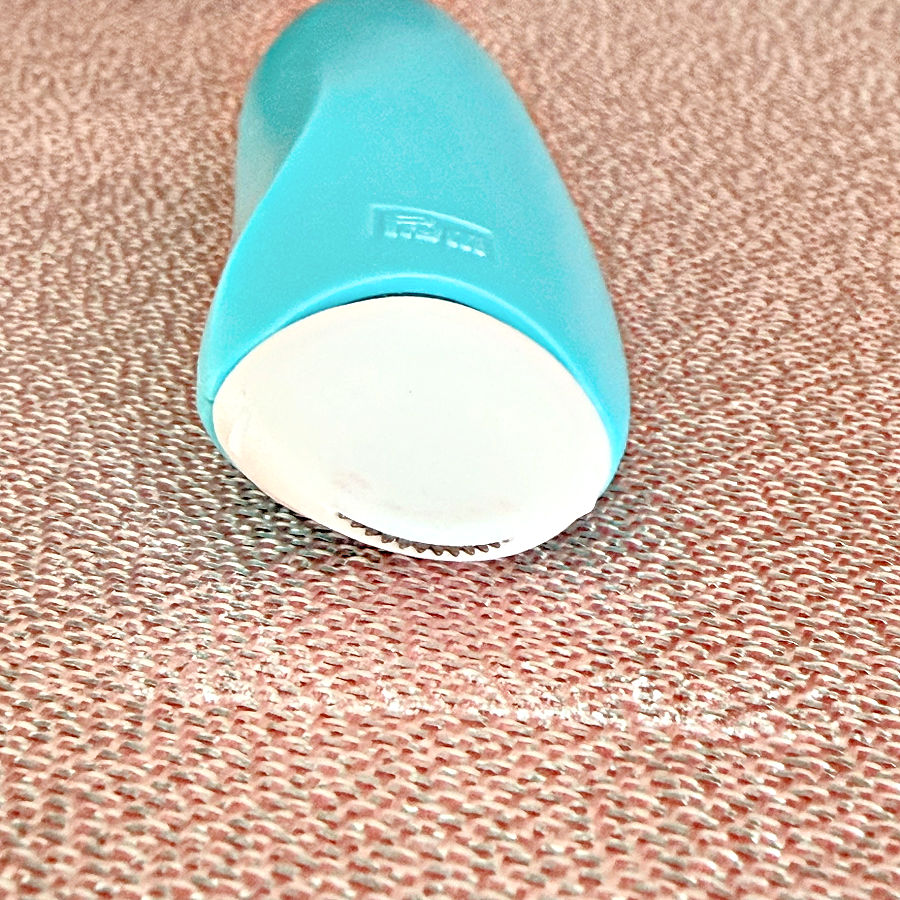 close up of a chalk marking tool